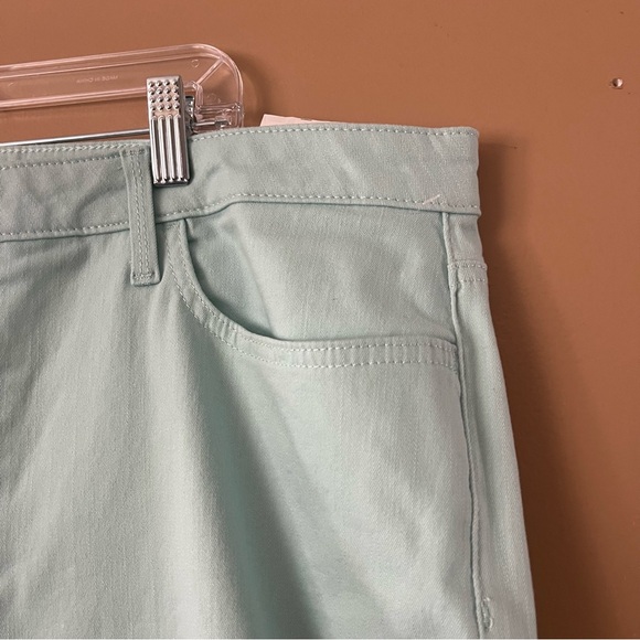 Lee Riders Light Mint Mid Rise Capri Pants size 18 - Picture 2 of 7